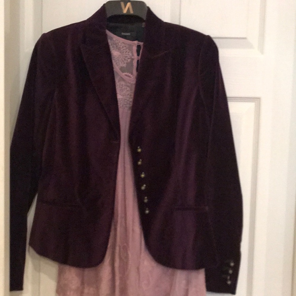 Tahari velvet blazer